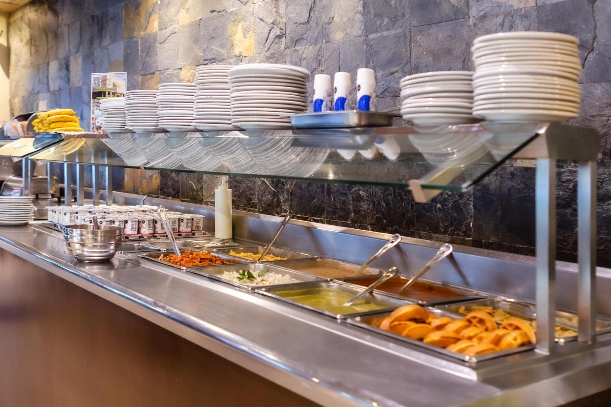 Quality Inn מזטלן מראה חיצוני תמונה